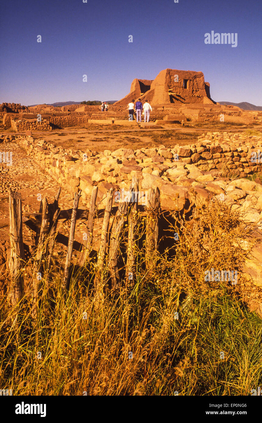 Mission de Nuestra Señora de Los Angeles de Porcuincula Église et couvent, Pecos National Monument, Nouveau Mexique Banque D'Images