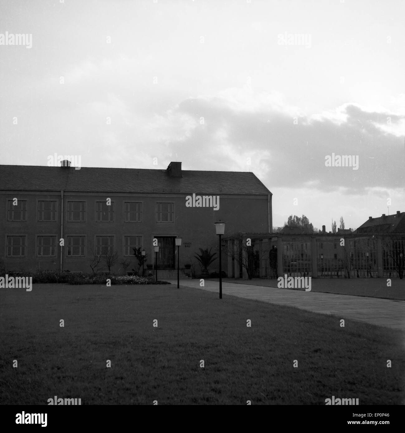 Drude Bau der Komplex des Studentenwohnheims Zellerscher im Weg à Dresde, 1954. La construction de la salle de Drude de résidence Zeller Banque D'Images