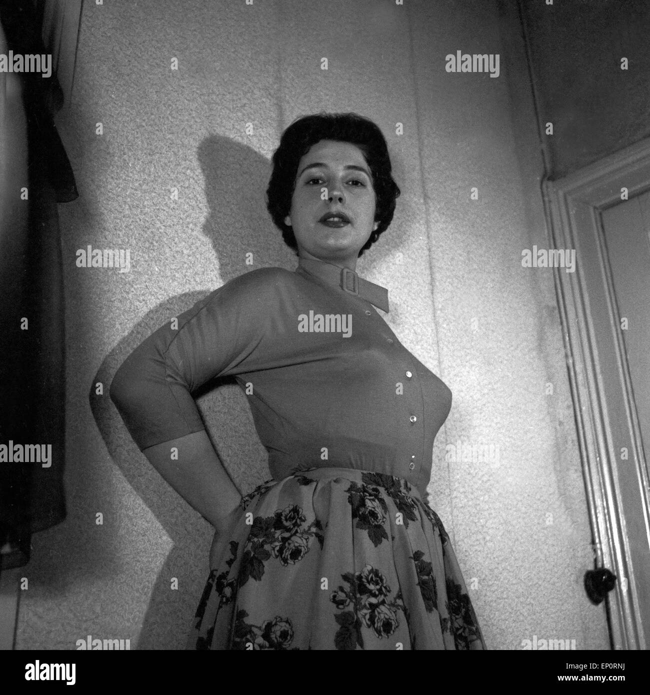 Deutsche Schlagersängerin Hamurg Renee Franke, 1956. Schlager allemand singer Renee Franke, Hambourg 1956. Banque D'Images