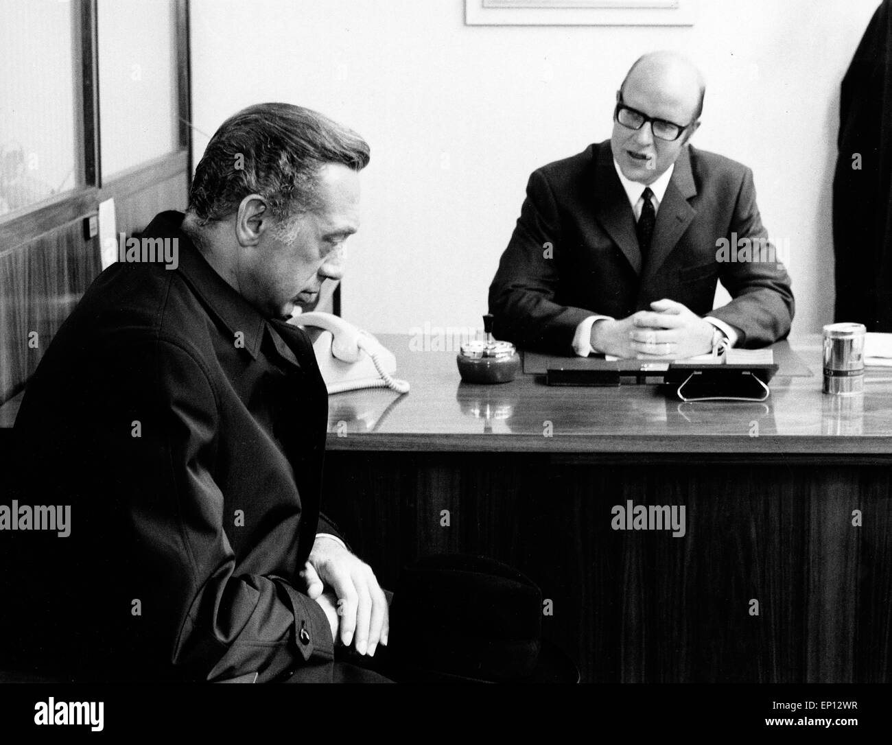 Industrielandschaft mit Einzelhändlern, Kinofilm, Fernsehspiel, Deutschland 1970, Regie : Egon Monk, acteurs : Horst Tappert Banque D'Images