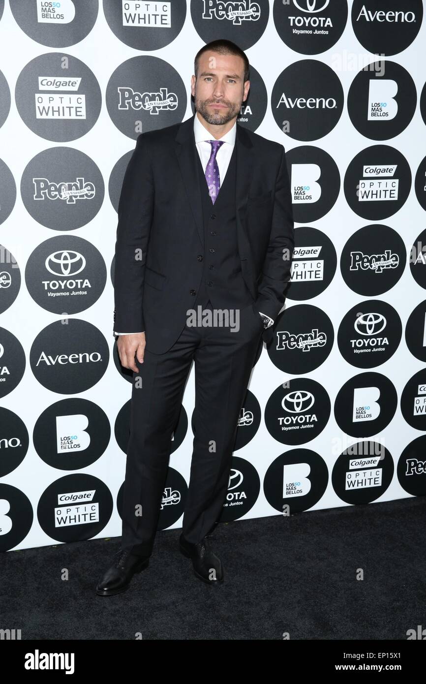 New York, NY, USA. 12 mai, 2015. Rafael Amaya aux arrivées pour Los Bellos Mas 50 (50) Plus Beaux People en espanol, IAC Building, New York, NY Le 12 mai 2015. Credit : Andres Otero/Everett Collection/Alamy Live News Banque D'Images