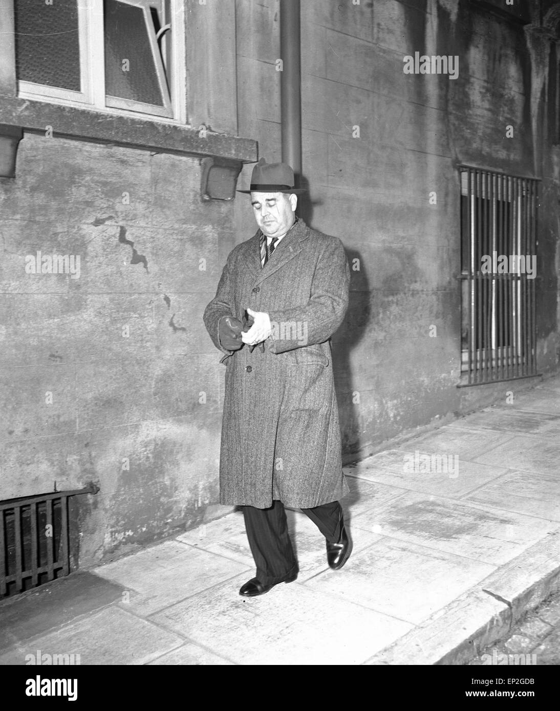Det. Le surint. Jones de Hampshire CID. Le Tribunal de la Couronne de Winchester, 17 mars 1954. Banque D'Images