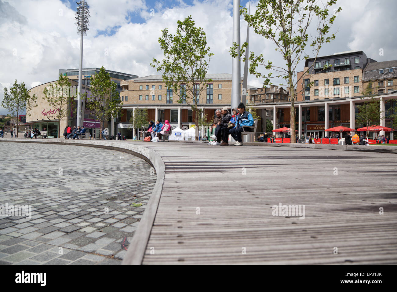 Une scène relaxante à Bradford's City Park. Banque D'Images