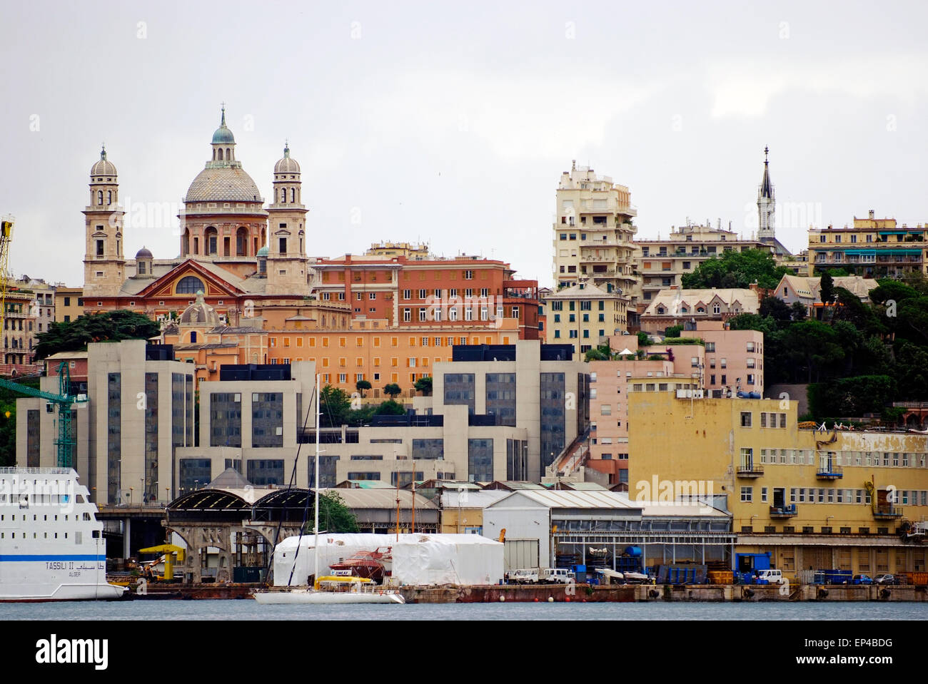 Vue pittoresque sur les bateaux dans le canal de la ville de Livorno, Italie Banque D'Images