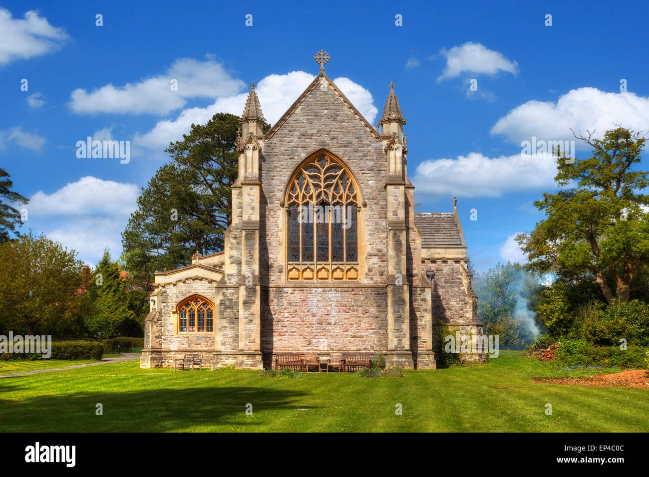 L'église St Sauveur, Brockenhurst, Hampshire, England, UK Banque D'Images