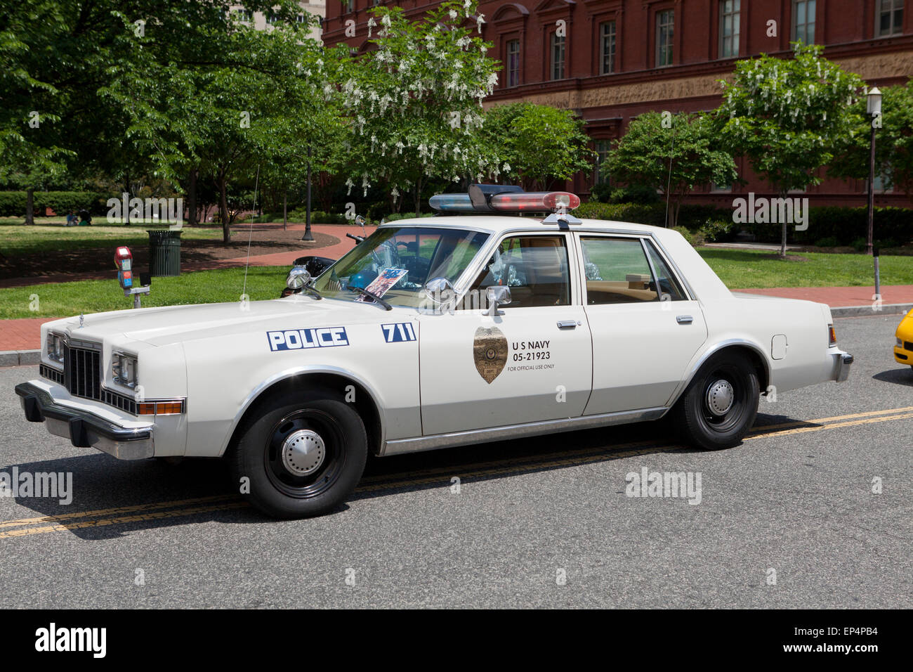 Vintage 1989 Plymouth Gran Fury M-body US Navy voiture de police - USA Banque D'Images