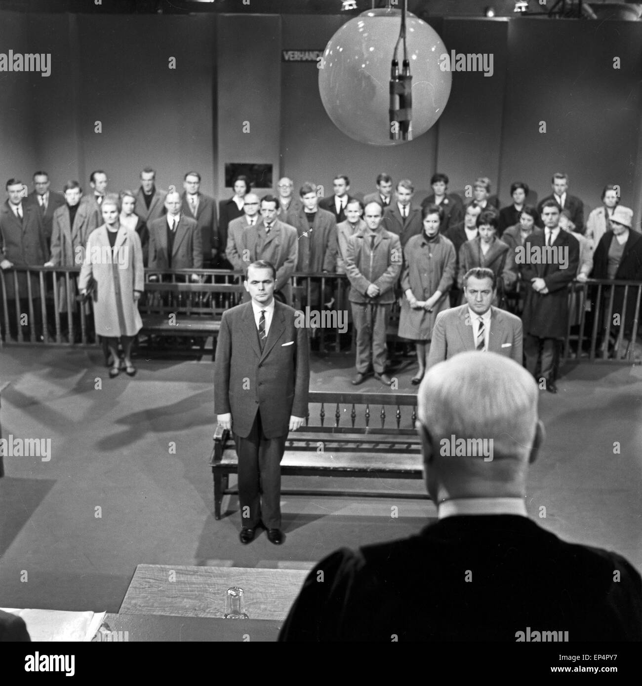 Fernsehgericht Fernsehserie Das tagt, Deutschland, 1961 - 1978, Folge : Bestechung, Deutschland 1960 er Jahre. Banque D'Images