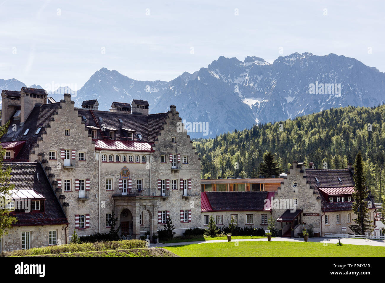Schloss Kranzbach castle hotel, Klais, Karwendel, Werdenfelser Land, Upper Bavaria, Bavaria, Germany Banque D'Images