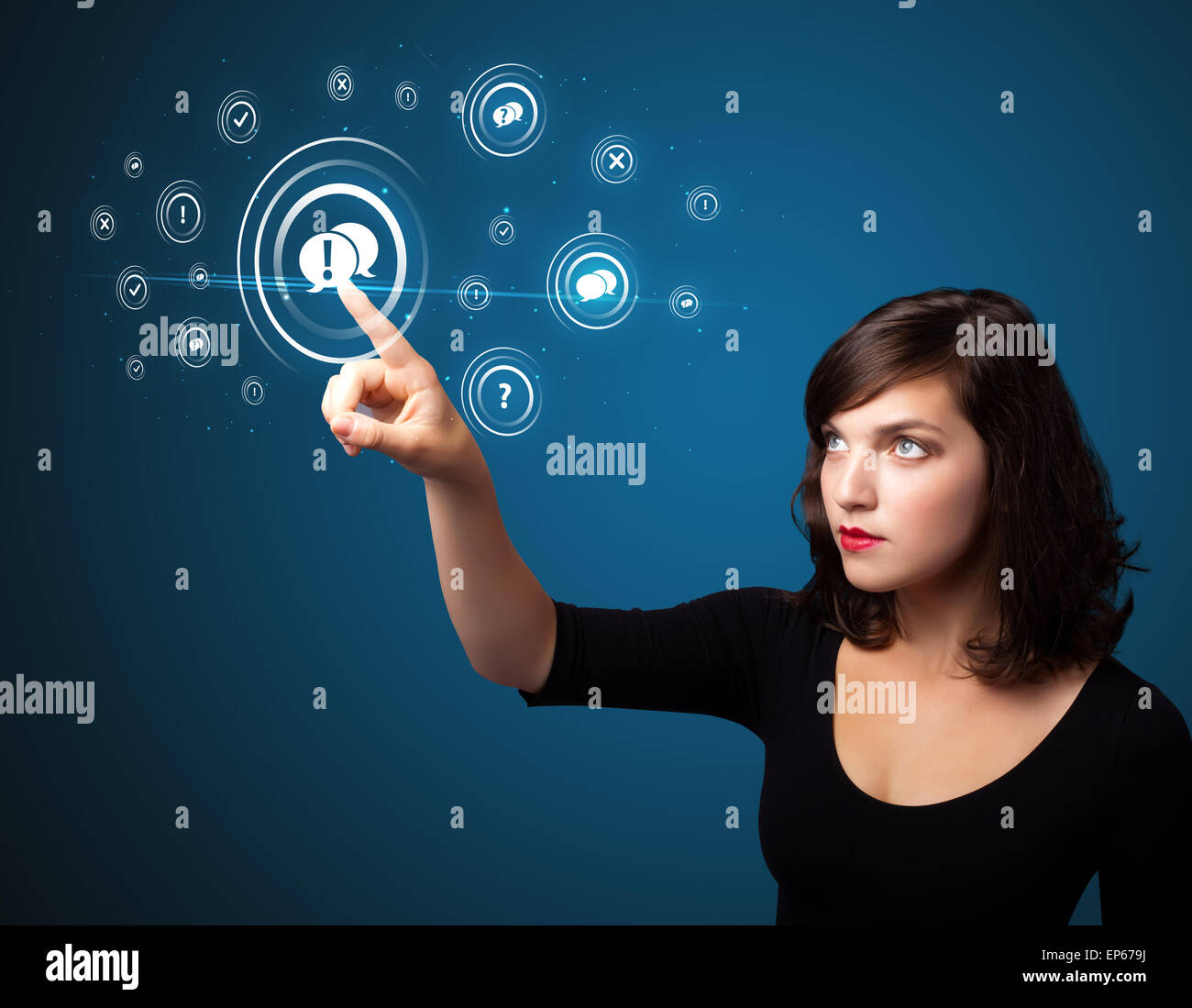 Businesswoman pressing social moderne type d'icônes Banque D'Images