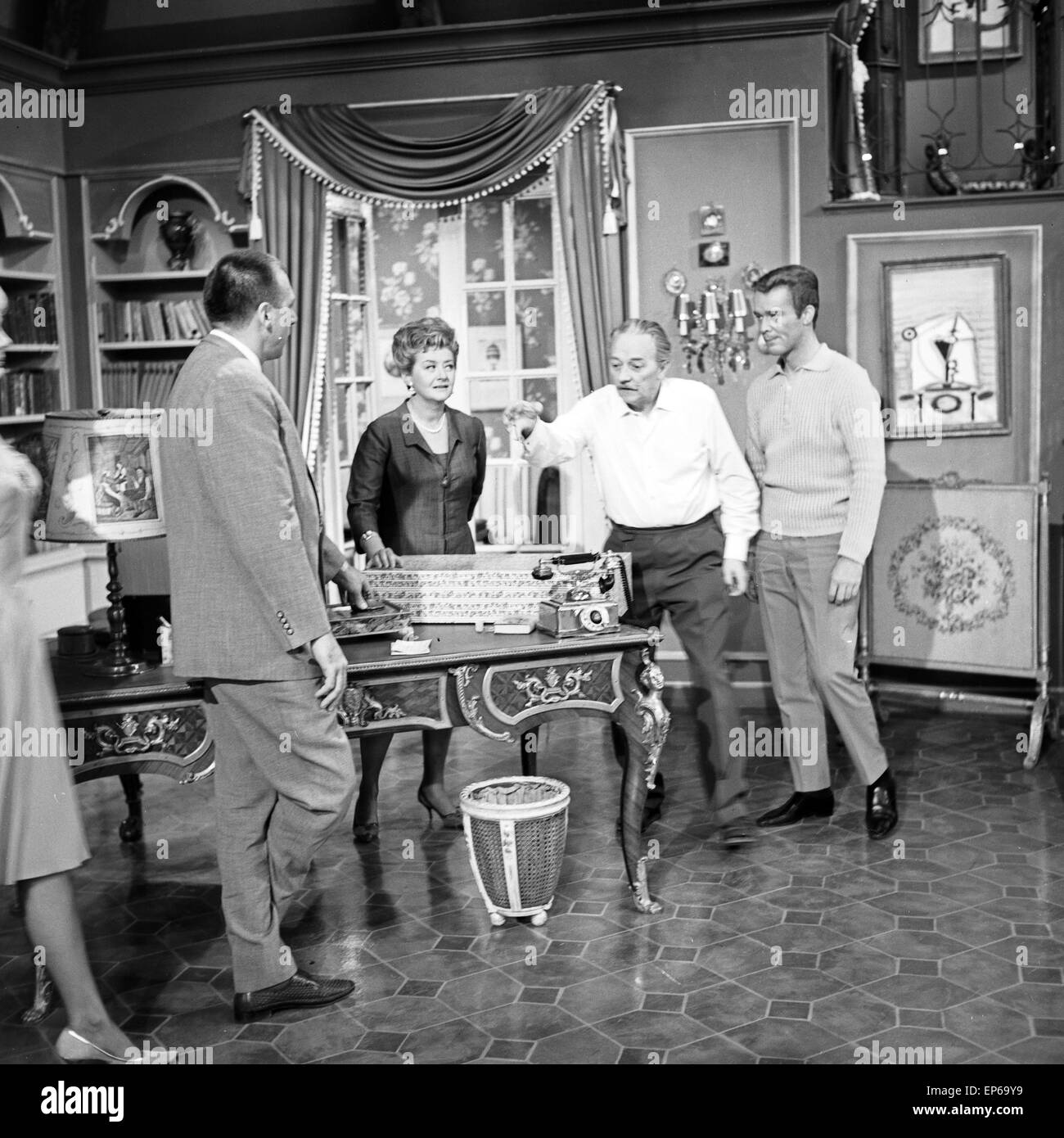 Bezaubernde Mama, Fernsehspiel, Deutschland 1963, Regie : Rudolf Jugert, Szenenfoto Banque D'Images