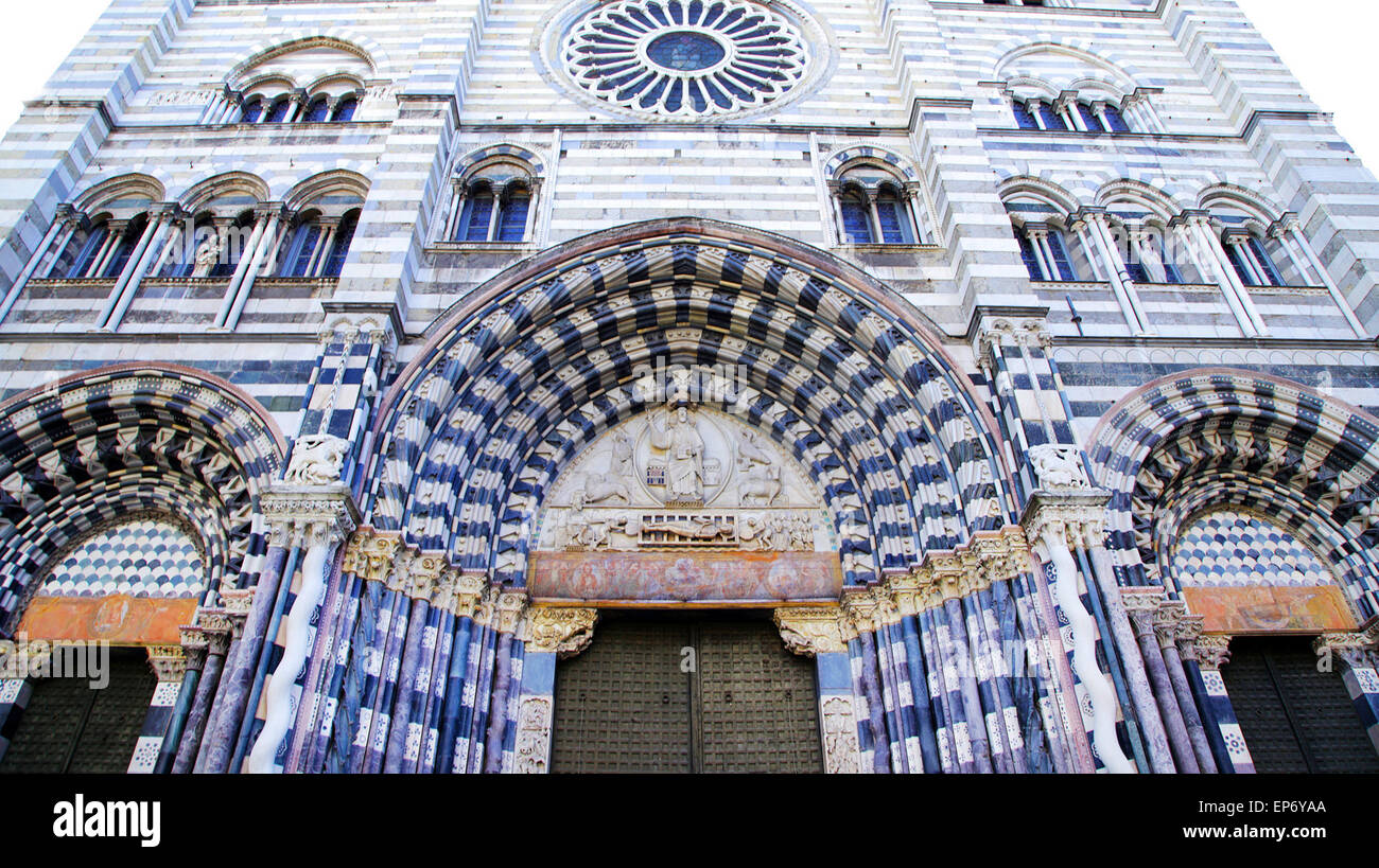 Portrait de l'église médiévale italienne à Gênes Banque D'Images