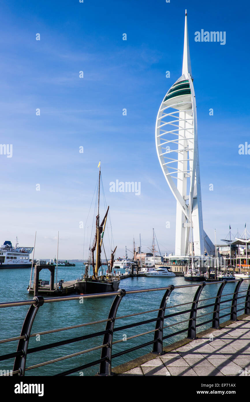 Spinnaker Tower - Le port de Portsmouth, Angleterre, Royaume-Uni Banque D'Images
