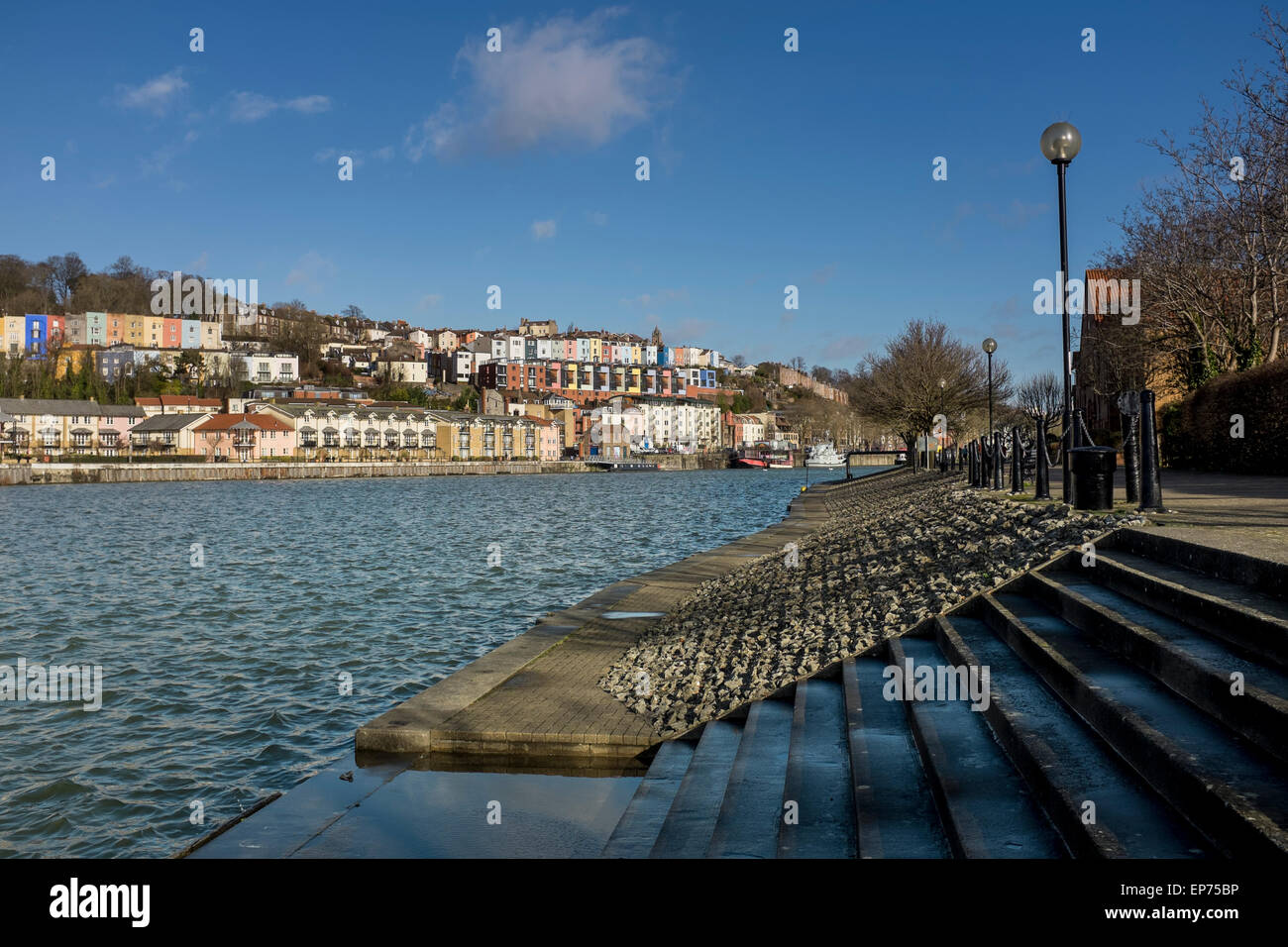 Vue du quai Baltique Marina dans le port flottant, Bristol, Royaume-Uni Banque D'Images