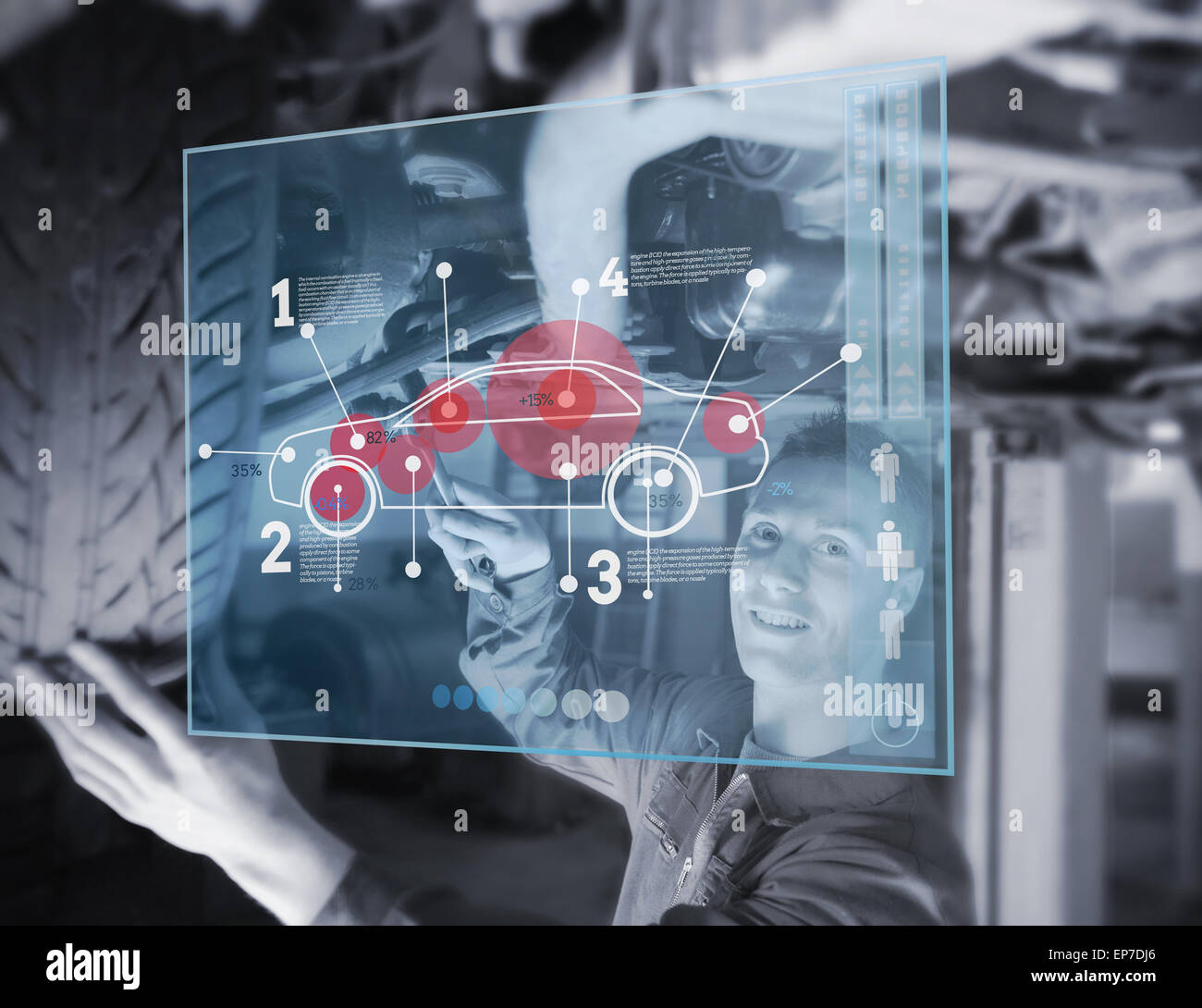 Voiture de mécanicien réparer tout en regardant futuristic interface Banque D'Images