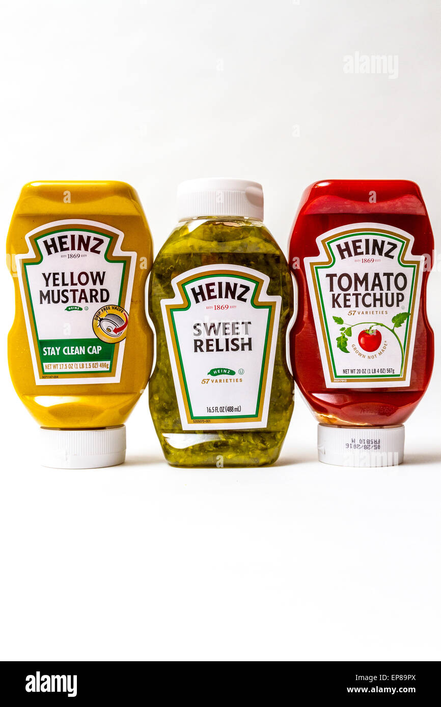 Un pack de trois produits Heinz ketchup, moutarde, relish et Sweet