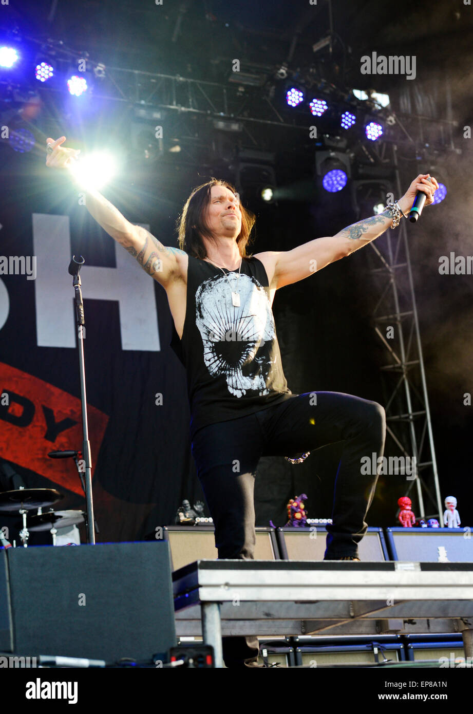Barre oblique avec Myles Kennedy et les conspirateurs à la 'Monster' 2015 Rébellion Caroline de l'énergie Banque D'Images Barre oblique avec Myles Kennedy et les conspirateurs à la 'Monster' 2015 Rébellion Caroline de l'énergie Banque D'Images