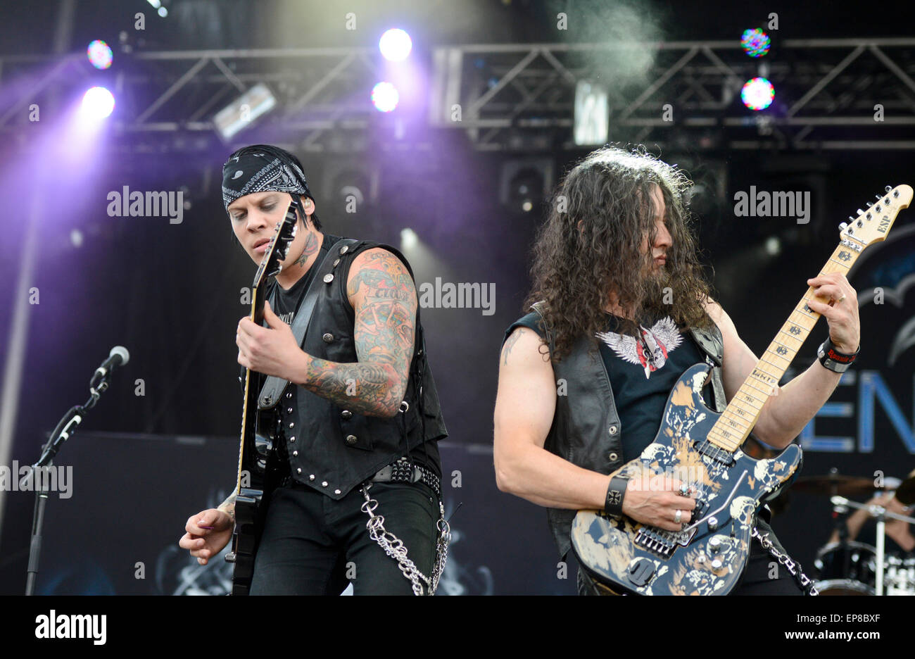 Queensryche performing on stage au Monster Energy 2015 Carolina rébellion à Charlotte, Caroline du Nord. Banque D'Images Queensryche performing on stage au Monster Energy 2015 Carolina rébellion à Charlotte, Caroline du Nord. Banque D'Images