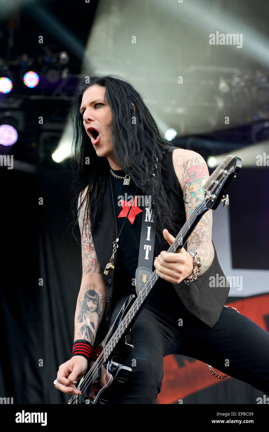 TODD KERNS de rémanents avec Myles Kennedy et les conspirateurs à la 'Monster' 2015 Rébellion Caroline de l'énergie Banque D'Images TODD KERNS de rémanents avec Myles Kennedy et les conspirateurs à la 'Monster' 2015 Rébellion Caroline de l'énergie Banque D'Images