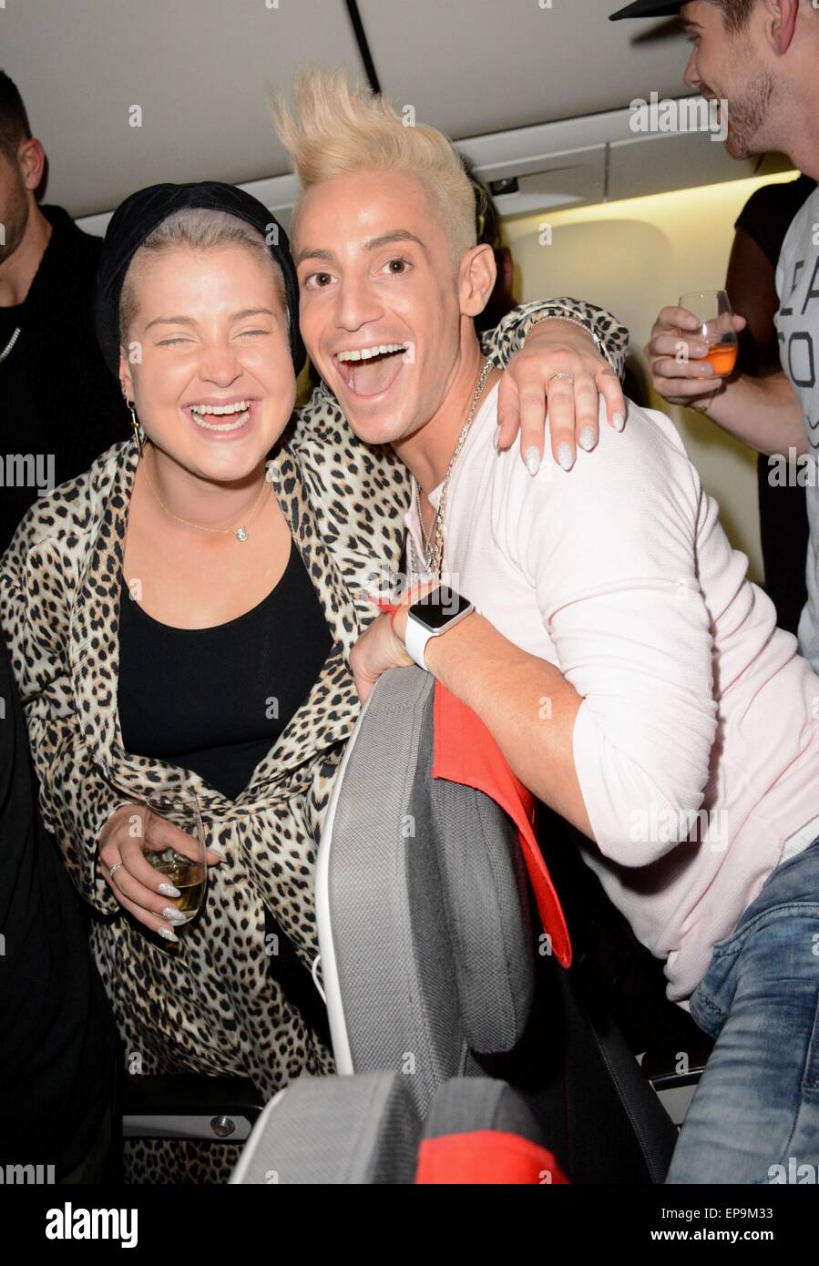 New York, NY, USA. 14 mai, 2015. Kelly Osbourne, Frankie J. Grande au LIFE BALL les départs d'avion Avantages - New York, John F. Kennedy (JFK) Aéroport International, New York, NY 14 mai 2015. Credit : Derek Storm/Everett Collection/Alamy Live News Banque D'Images