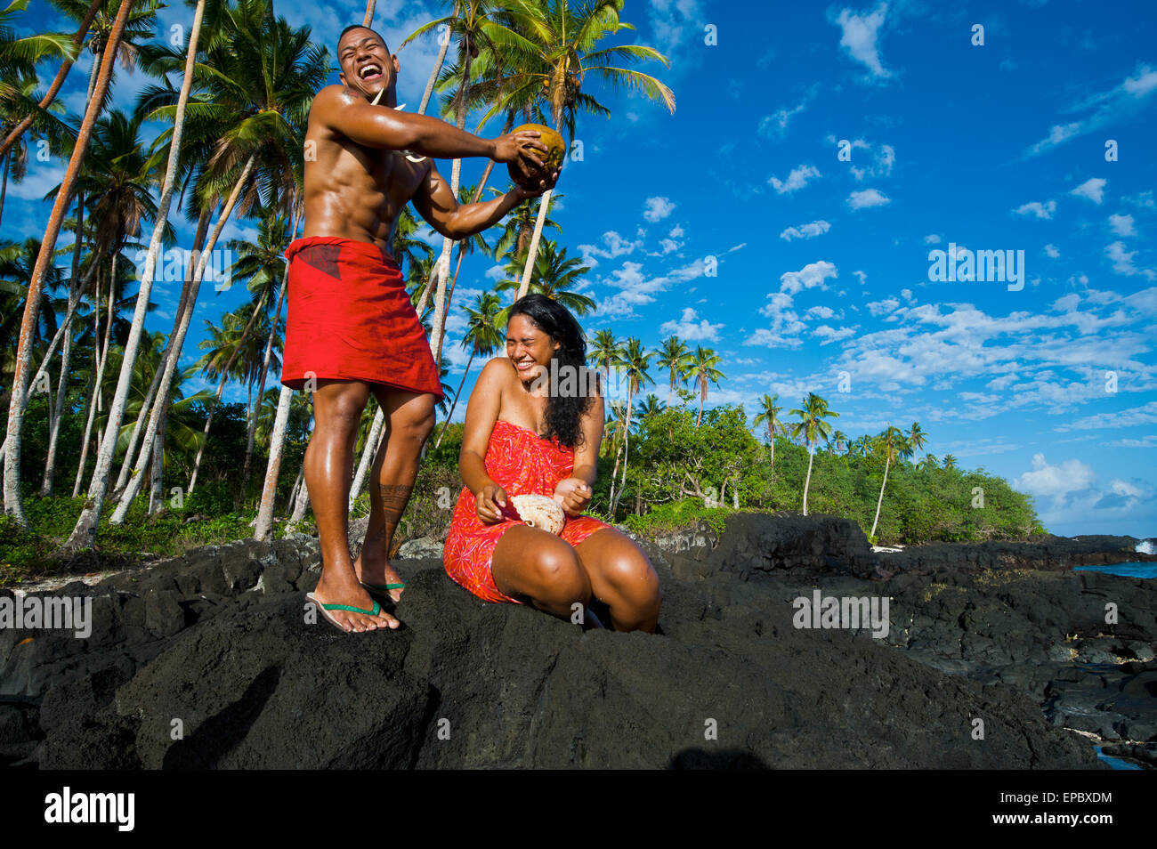 Les deux s'amuser sur la côte sud de l'île de Savaii Savaii ;, Samoa Banque D'Images