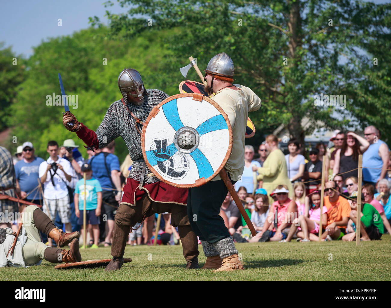 Reconstitution de bataille viking à l'Icelandic Festival du Manitoba ; Gimli, Manitoba, Canada Banque D'Images