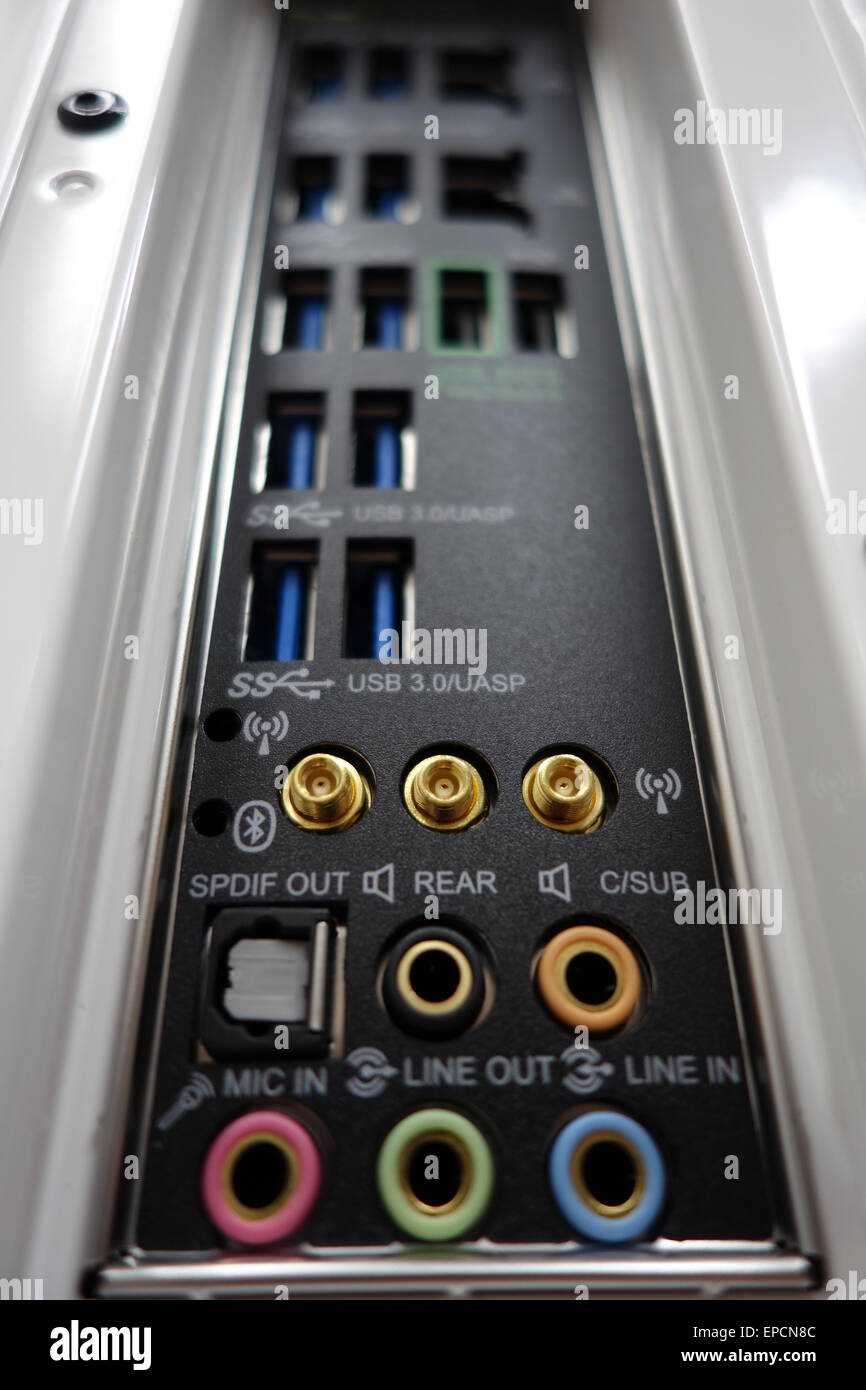 Ordinateur personnel (PC) Panneau arrière montrant les ports USB 3. Banque D'Images