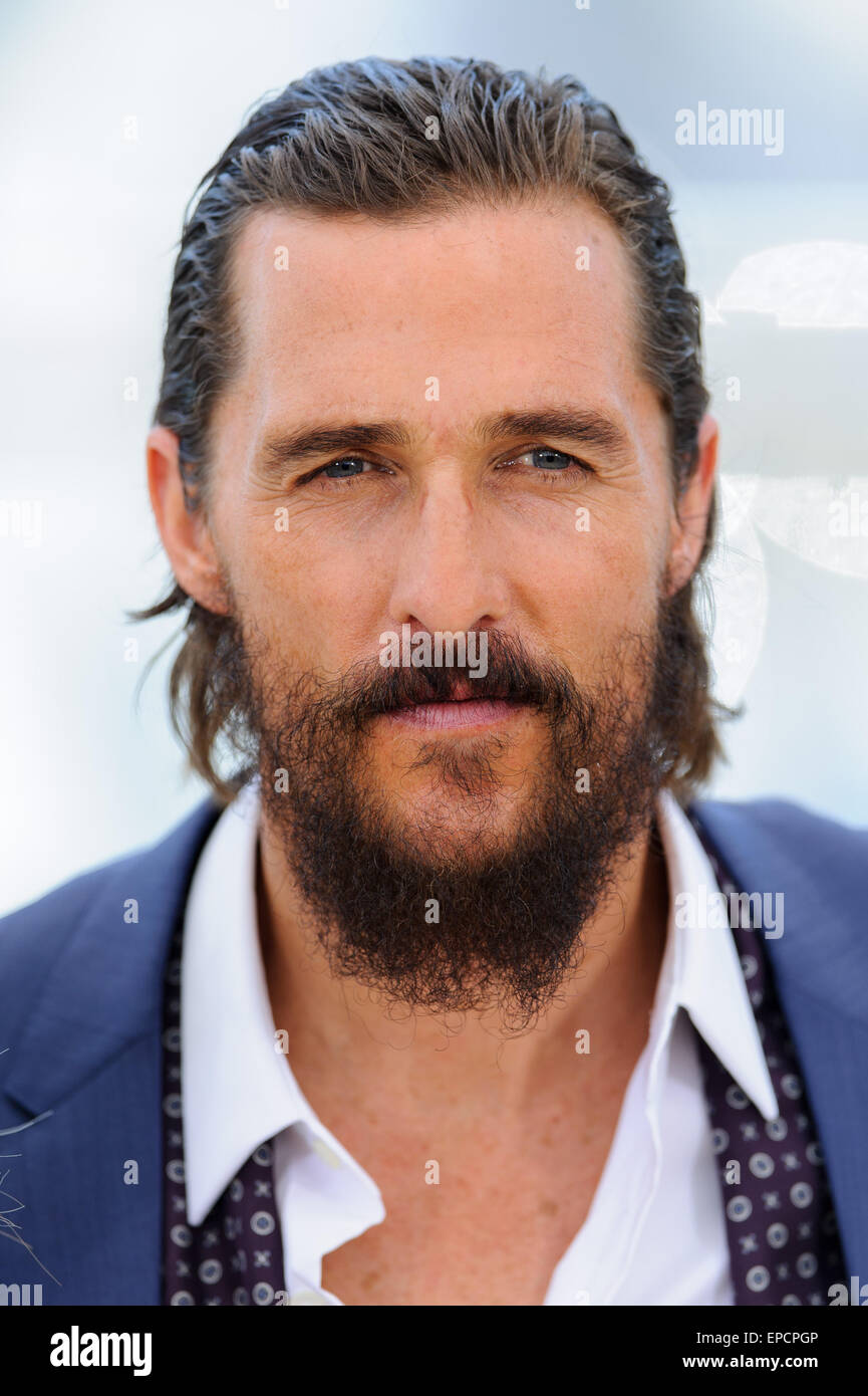 Cannes, France. 16 mai, 2015. Matthew McConaughey au photocall pour 'la mer d'arbres" 68ème Festival du Film de Cannes 2015 Palais du Festival, Cannes, France, le 16 mai 2015 Crédit : James McCauley/Alamy Live News Banque D'Images