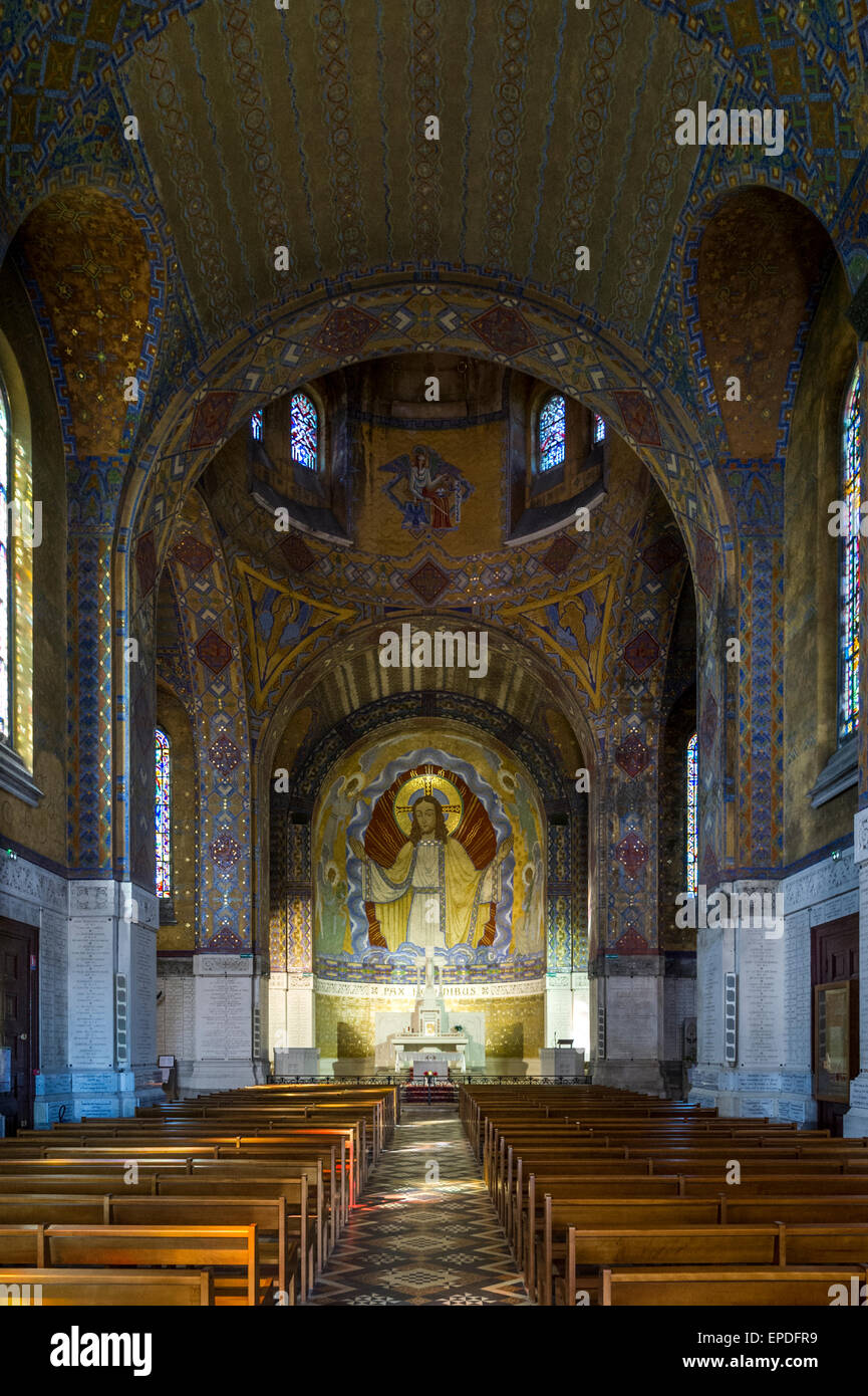 Notre Dame de Lorette Ablain Saint Nazaire, Première Guerre mondiale, le Cimetière militaire national sur la Somme Banque D'Images