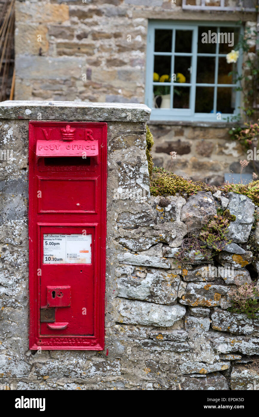 Royaume-uni, Angleterre, dans le Yorkshire. Mail Box, Bolton castle. Banque D'Images