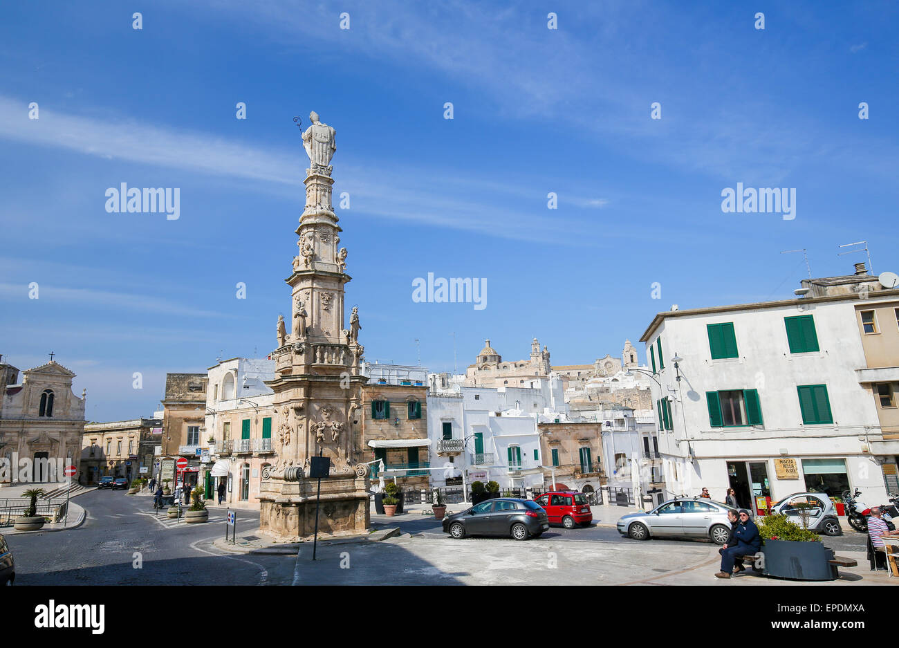 OSTUNI, ITALIE - 14 mars 2015 : statue de San Oronzo à Ostuni, Pouilles, Italie. Banque D'Images