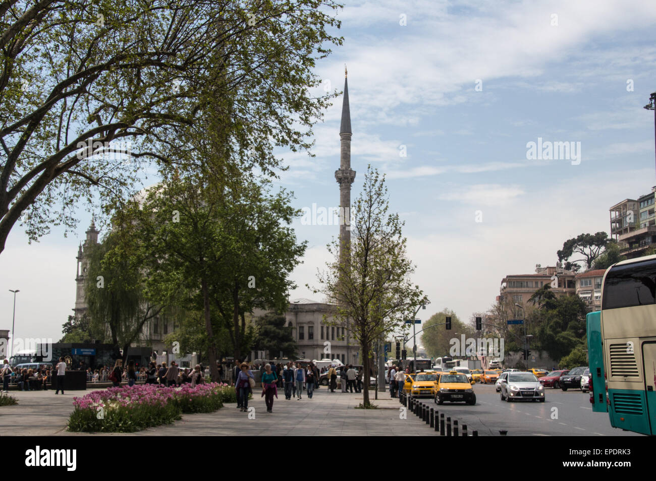 Les rues d'Istanbul par le Palais de Dolmabahçe à Beşiktaş Banque D'Images