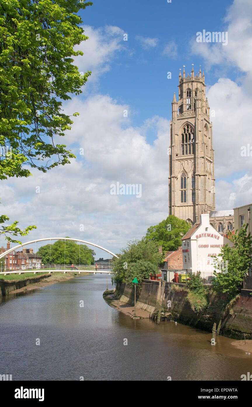 Eglise St Botolph tower vu de la rivière Witham, Boston, Lincolnshire, Angleterre, RU Banque D'Images
