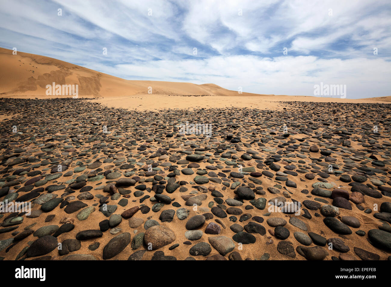 Les dunes, les Dunes de Maspalomas réserve naturelle, la formation de nuages, Gran Canaria, Îles Canaries, Espagne Banque D'Images
