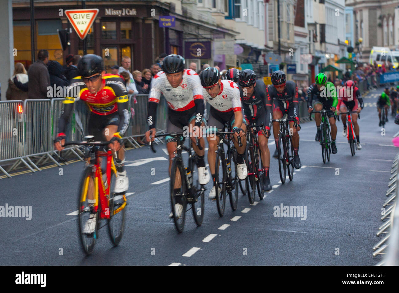 Randonnée vélo course contre la montre par équipe de la rue haute 14 Mai, 2015, Pearl Izumi Tour, Ryde, Isle of Wight, Angleterre, Royaume-Uni, Banque D'Images