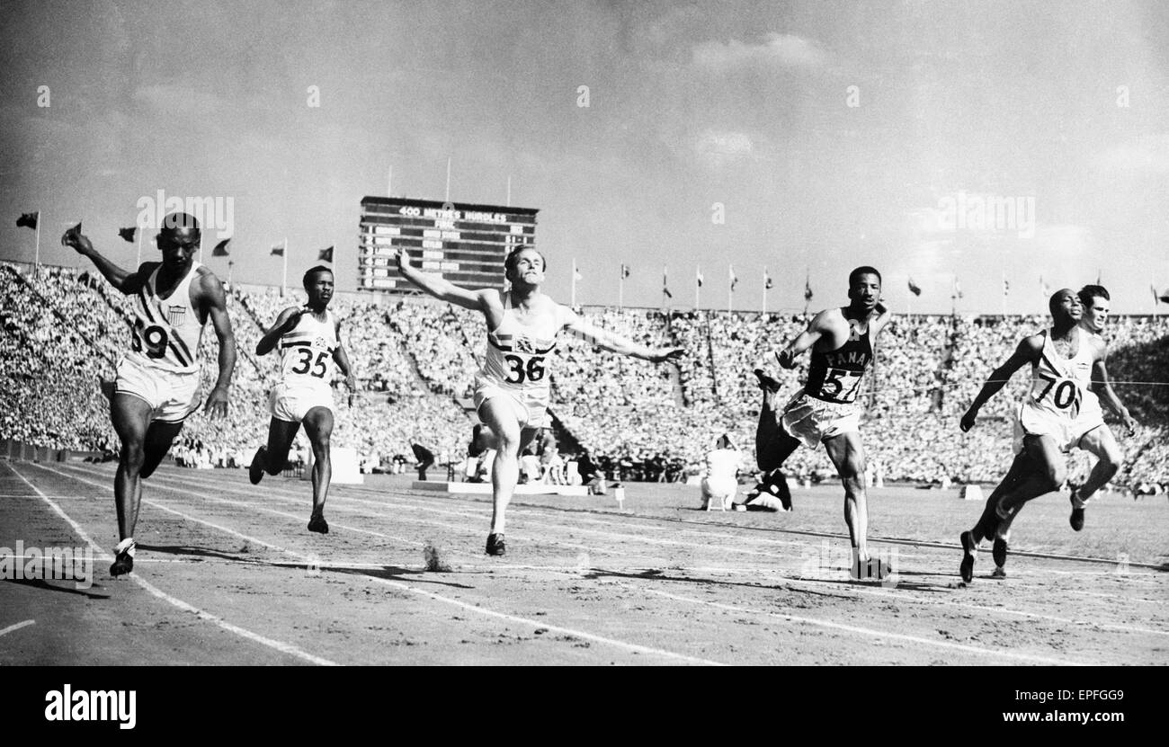 Mens 100m sprint final, le Stade de Wembley, Londres, le dimanche 1er août 1948. De gauche à droite. Harrison Dillard - 1er. Emmanuel McDonald Bailey -6ème Alastair McCorquodale - 4e. Lloyd La Beach - 3ème. Henry Morwood Ewell alias Barney Ewell - 2e Mel Patton -5ème. Banque D'Images