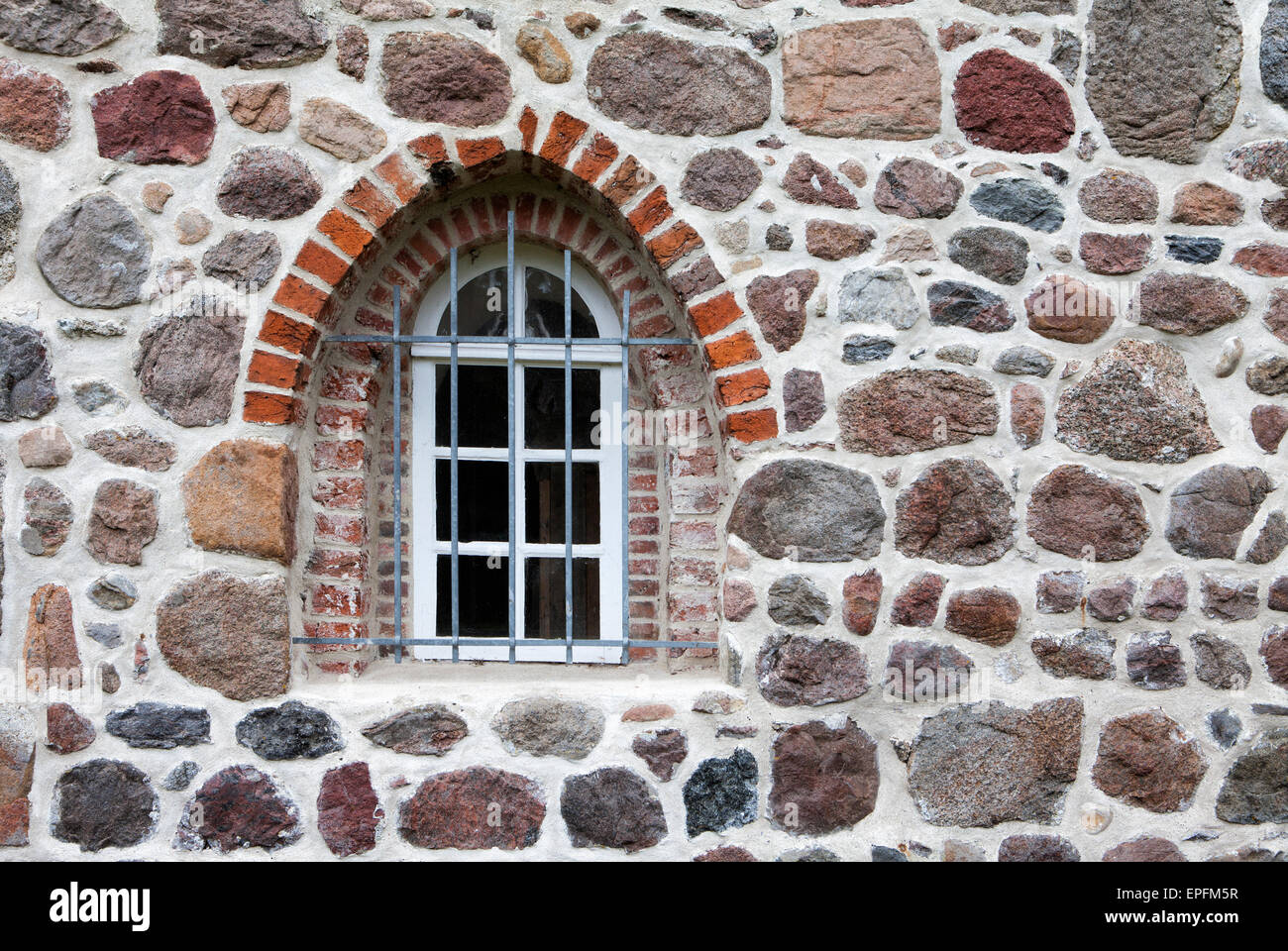 Mur de pierre faite de briques et de blocs erratiques, Basse-Saxe, Allemagne, Europe Banque D'Images