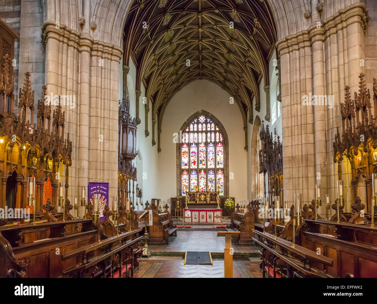 Intérieur de la cathédrale de Bangor, Bangor, Gwynedd, Pays de Galles, Royaume-Uni Banque D'Images