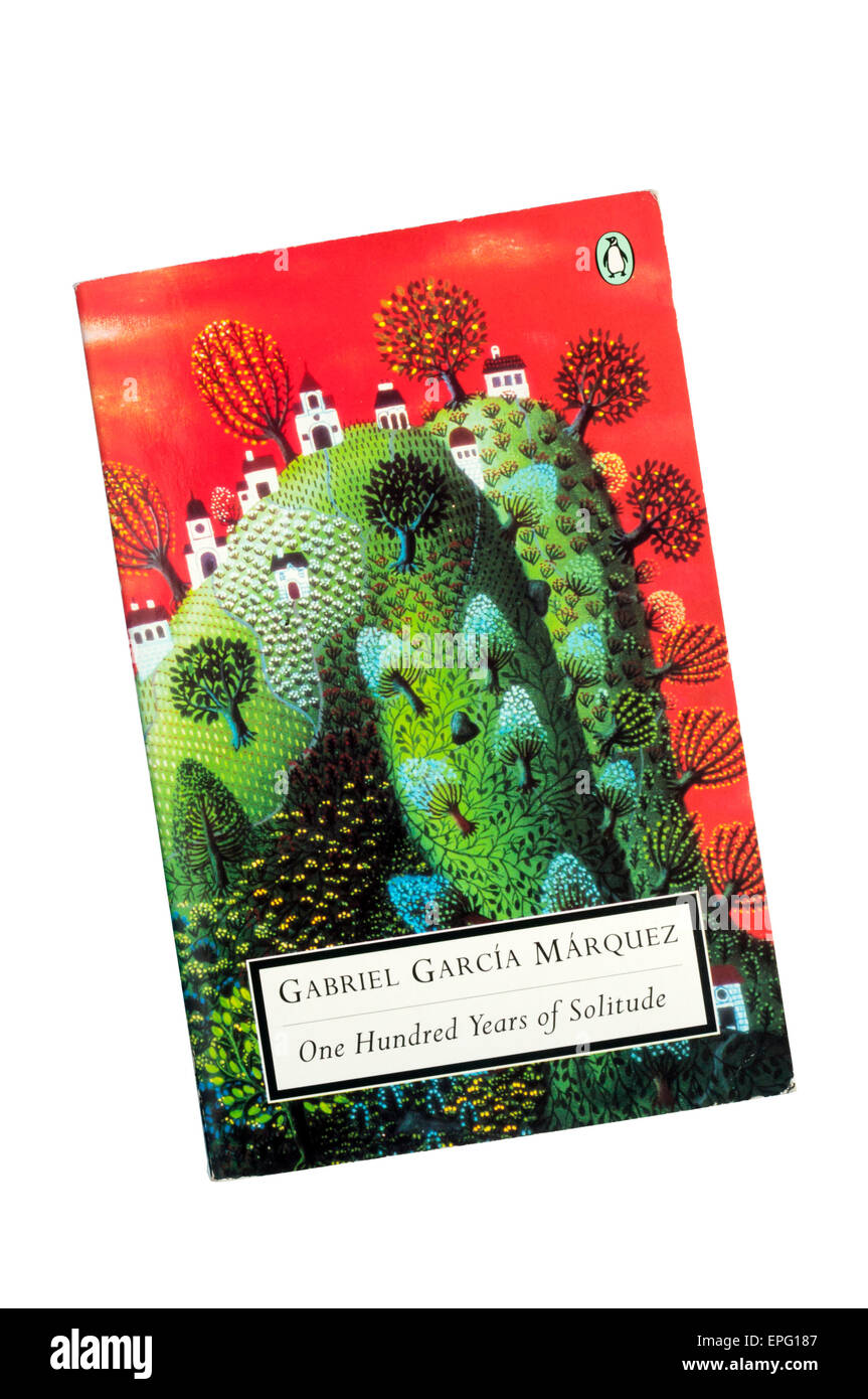 Un livre broché exemplaire de Cent Ans de solitude de Gabriel Garcia Marquez. Banque D'Images