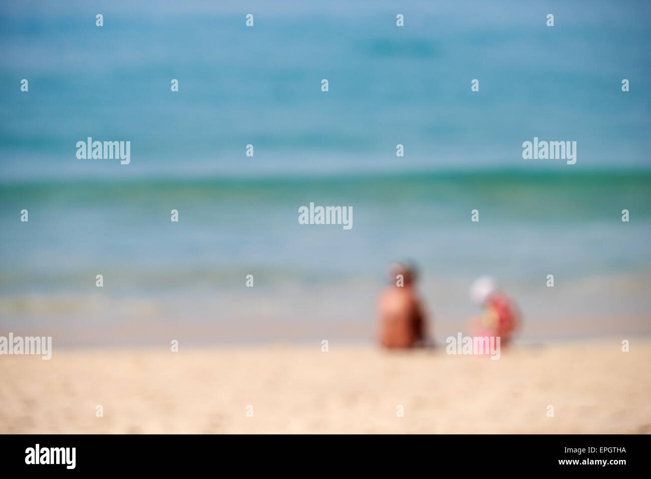 Arrière-plan flou personnes près de la mer Banque D'Images