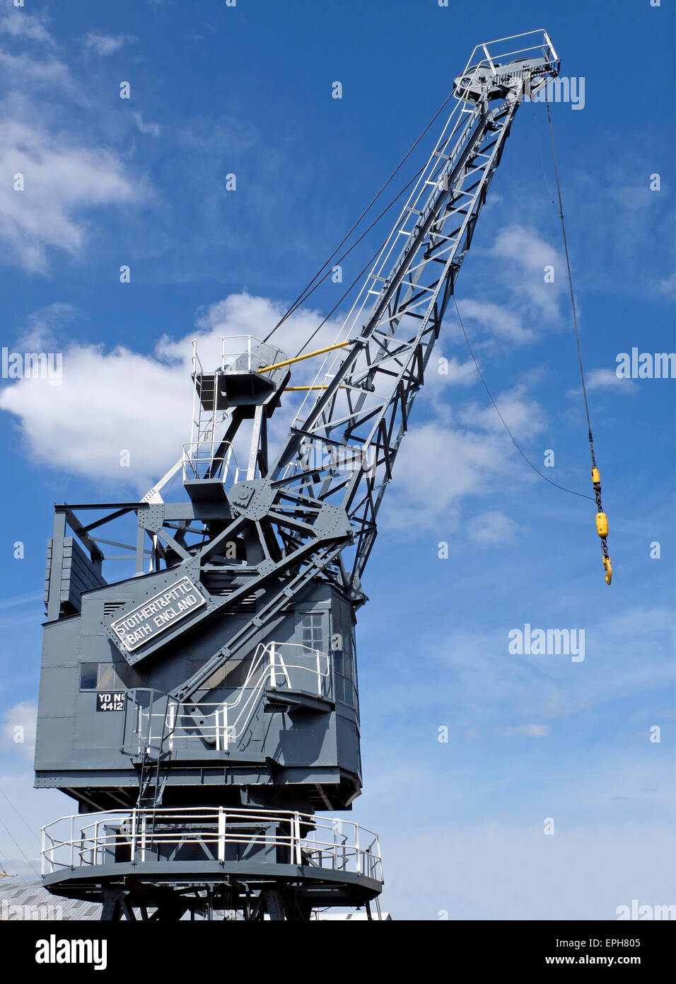 Grue ancienne faite par Stothert & Pitt Ltd de Bath à l'Historic Dockyard, Chatham, Kent, ME4 4TE Banque D'Images