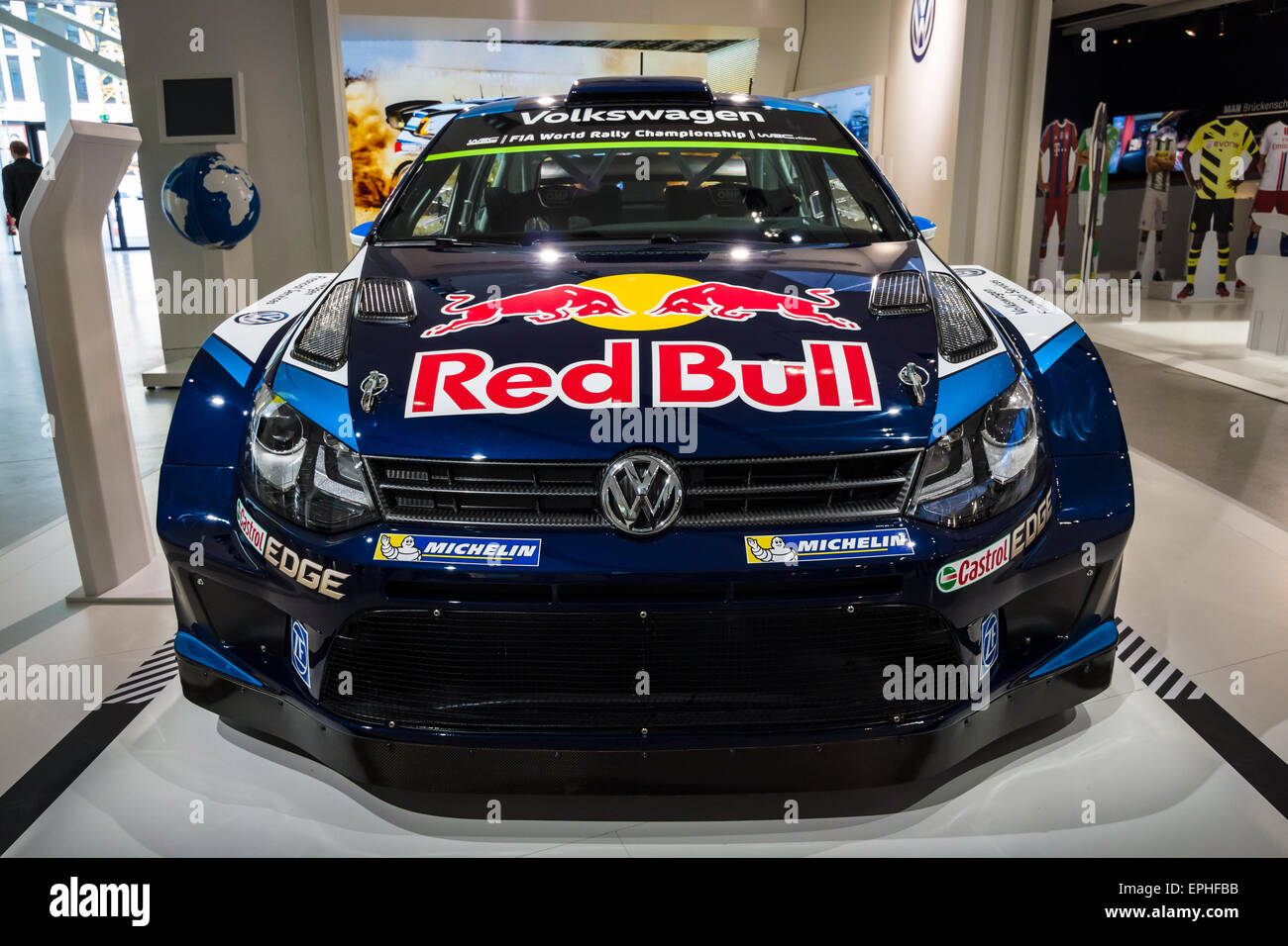 BERLIN - 02 MAI 2015 : Exposition. Voiture de sport Volkswagen Polo R WRC. Produite depuis 2015. Banque D'Images