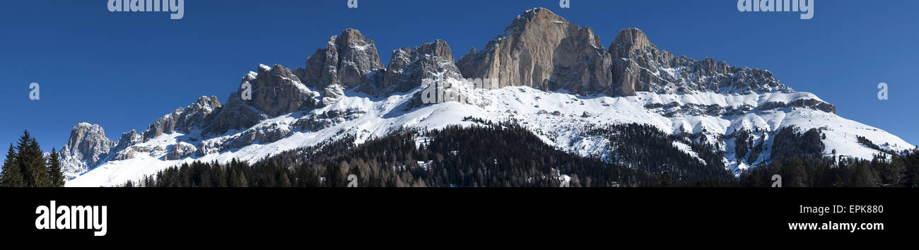 Vue d'hiver du Rosengarten, Dolomiti - Italie Banque D'Images