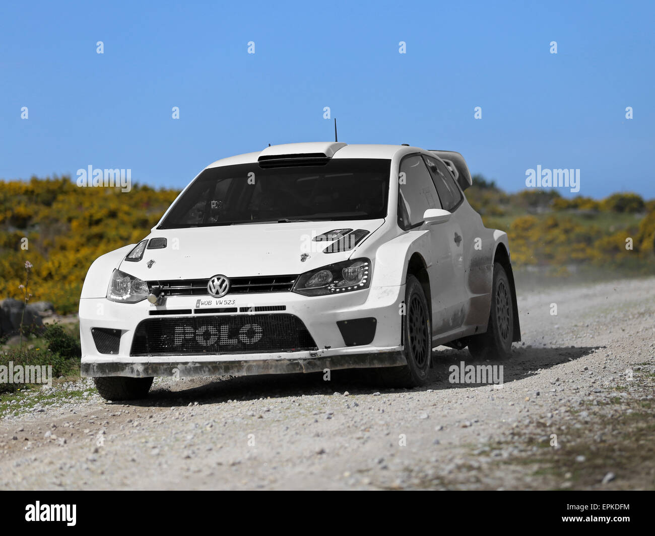 VIANA DO CASTELO, PORTUGAL - 12 MAI : Volkswagen Polo R WRC dans l'essai pour le Rallye du Portugal en Viana do Castelo, Portugal, le 12 mai 2016. Banque D'Images
