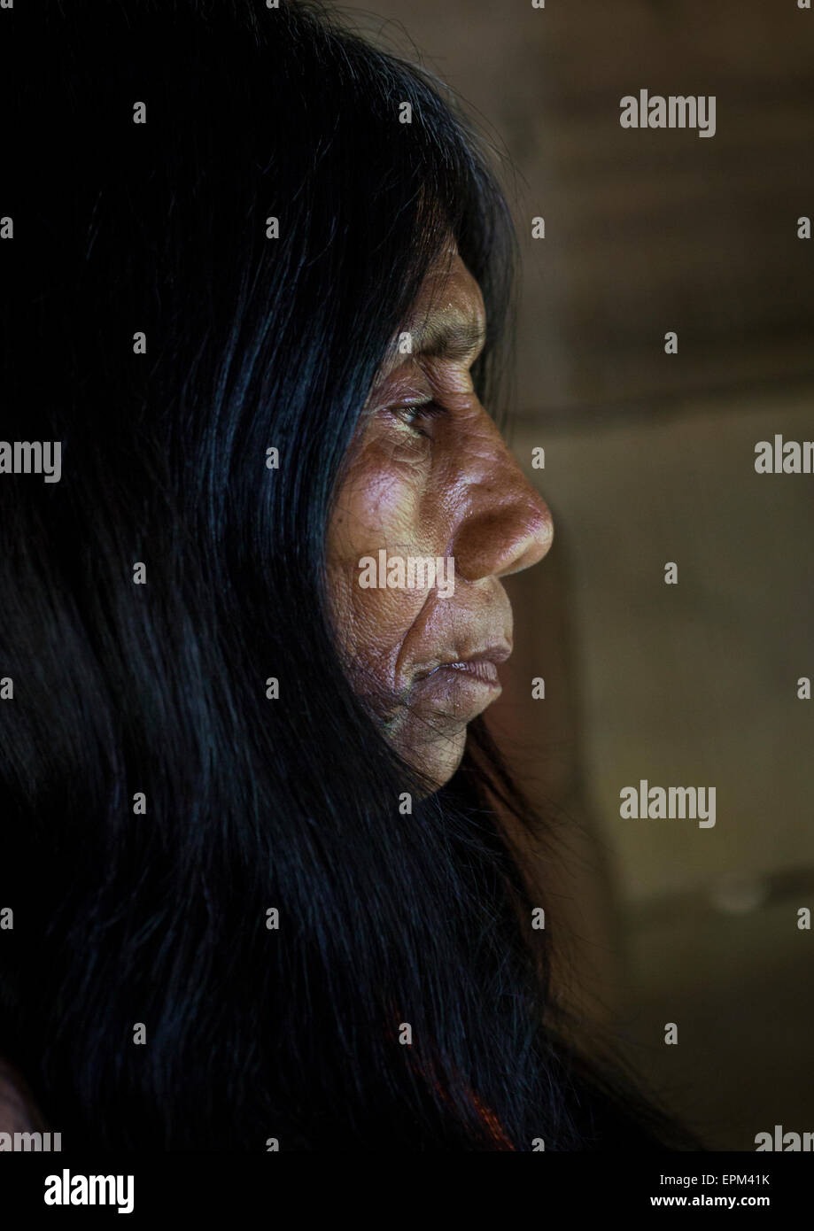Panama, province de Darién, Bajo Chiquito, femme de la Tribu Indienne indigène Embera Banque D'Images