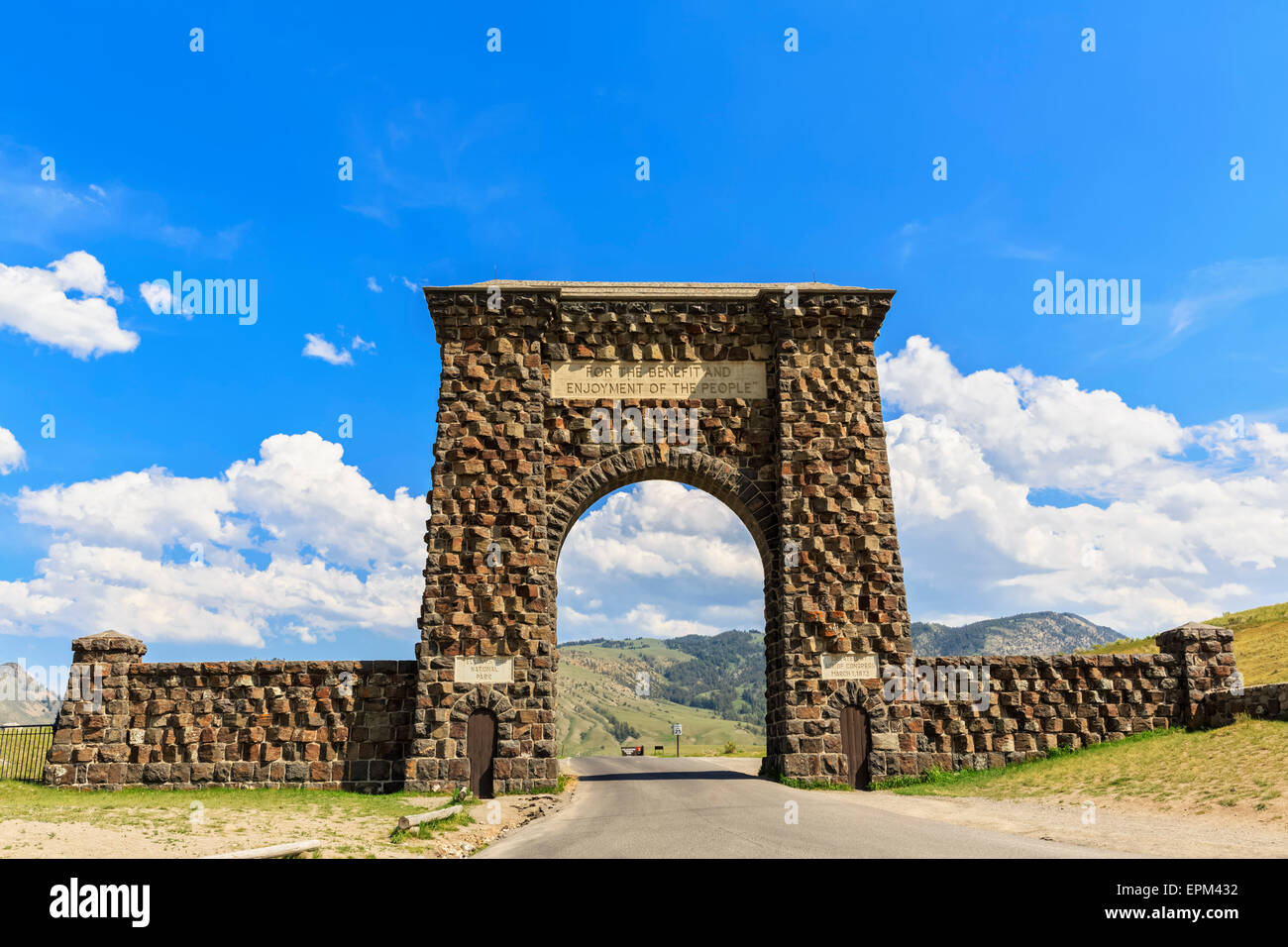USA, Montana, Gardinier, Parc National de Yellowstone, Roosevelt Arch Banque D'Images