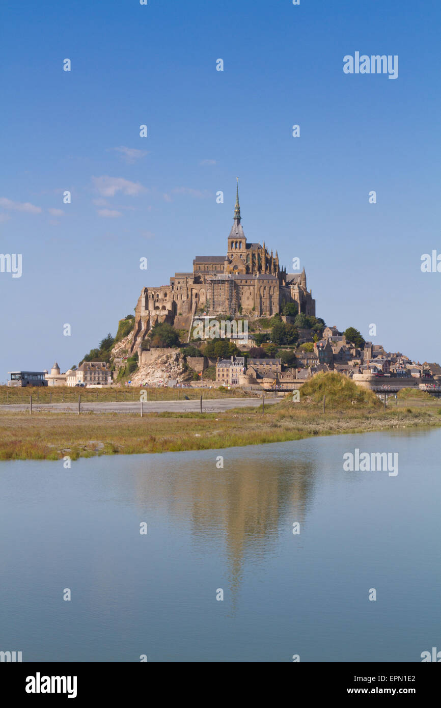 Mont st michel bus Banque de photographies et d’images à haute ...