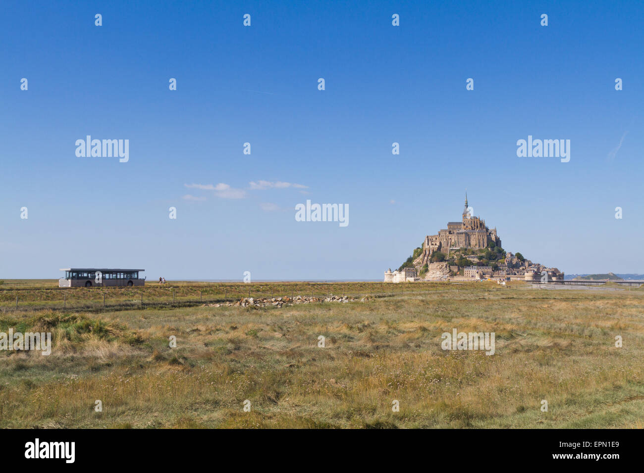 Mont st michel bus Banque de photographies et d’images à haute ...