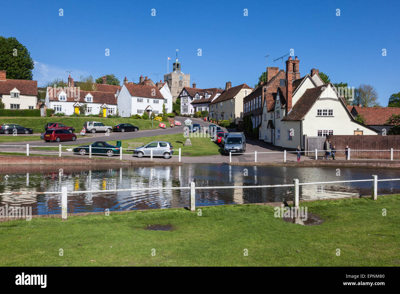 Vue sur la place du village et l'étang, Finchingfield, Essex, Angleterre, RU Banque D'Images