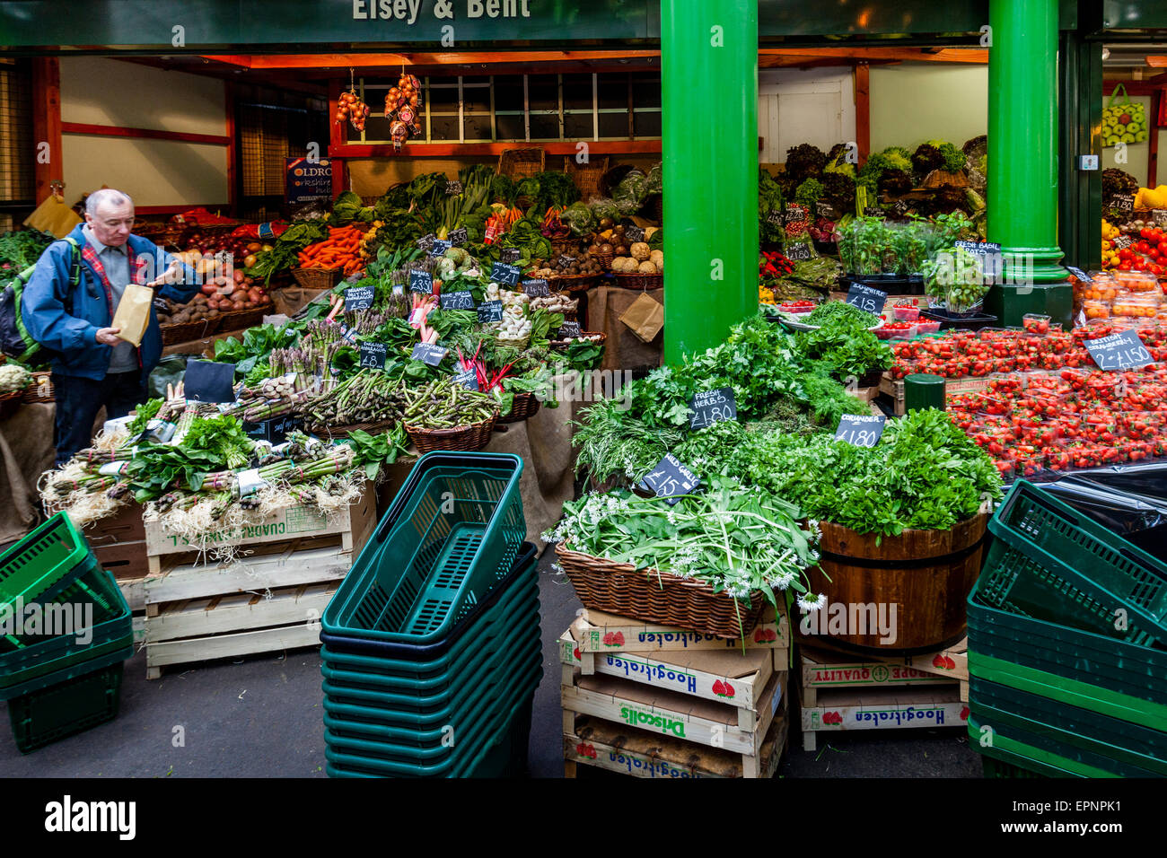 Les fruits et légumes, Borough Market, London Bridge, Londres, Angleterre Banque D'Images