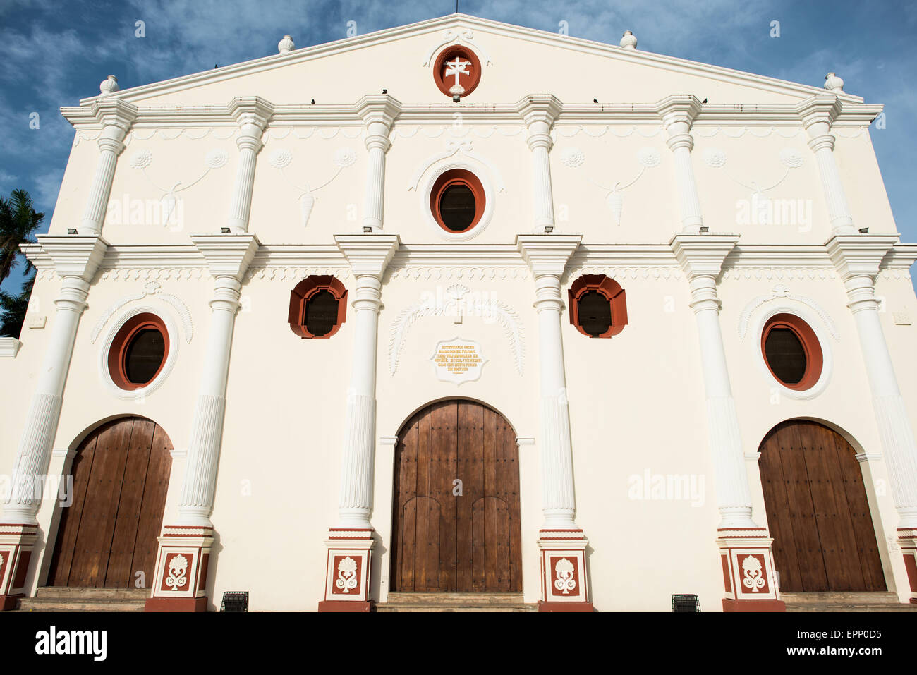 GRENADE, Nicaragua — le Centro Cultural Convento San Francisco, situé à quelques pâtés de maisons du Parque Central de Grenade, est consacré à l'histoire de la région. Banque D'Images